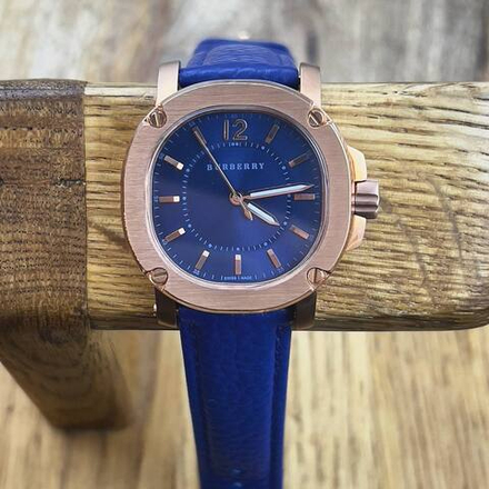 Часы Burberry