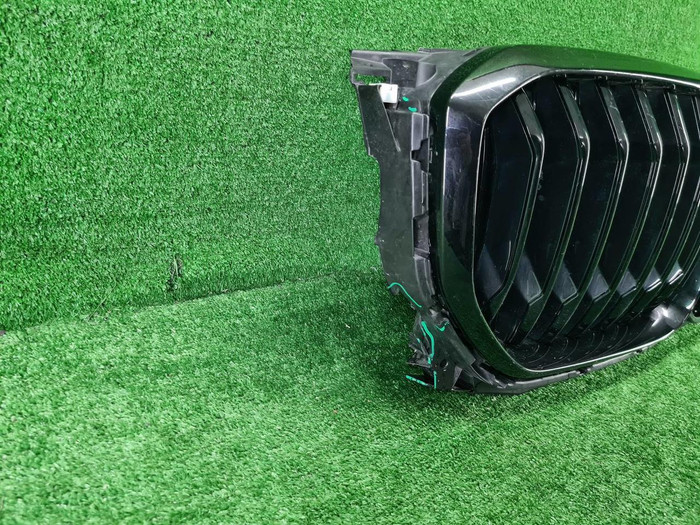 Решетка радиатора BMW X5 G05 (2018-2023)