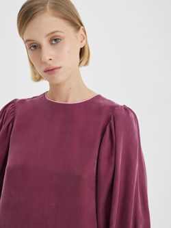 Платье с пышными рукавами винного цвета