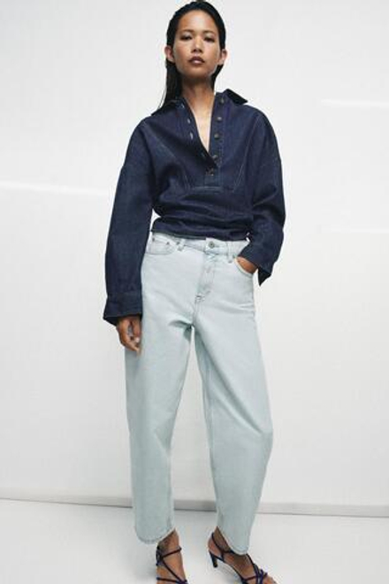 ZARA ЗАУЖЕННЫЕ ДЖИНСЫ СО СРЕДНЕЙ ПОСАДКОЙ — ZW COLLECTION, ГОЛУБОЙ