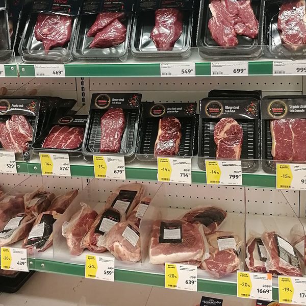 Стейки ROSSO из мраморной говядины в магазинах Санкт-Петербурга Стейки ROSSO из мраморной говядины в магазинах Санкт-Петербурга