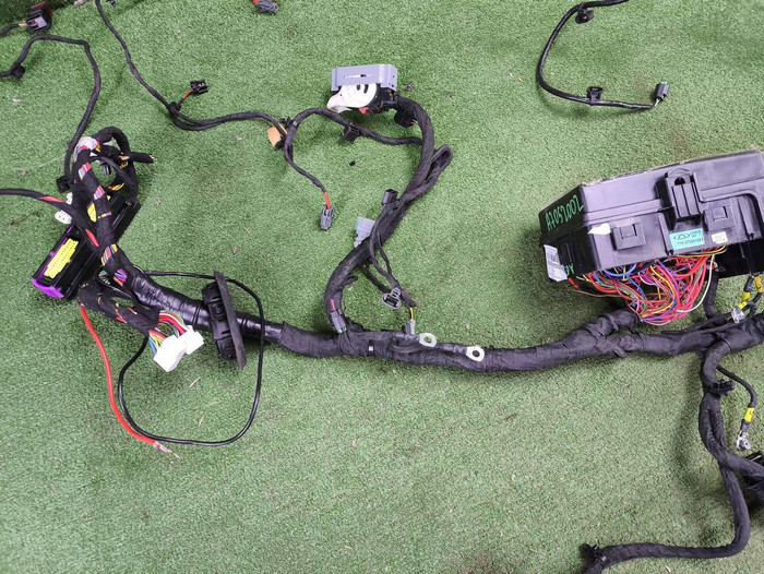 Проводка моторного отсека Chery Tiggo 4 (18-23)