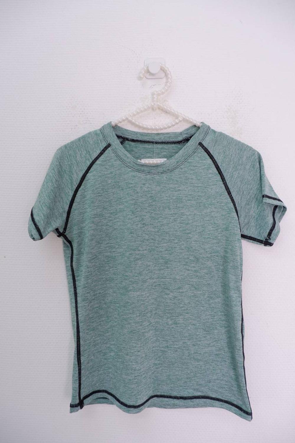 Футболка светлая 42 размер