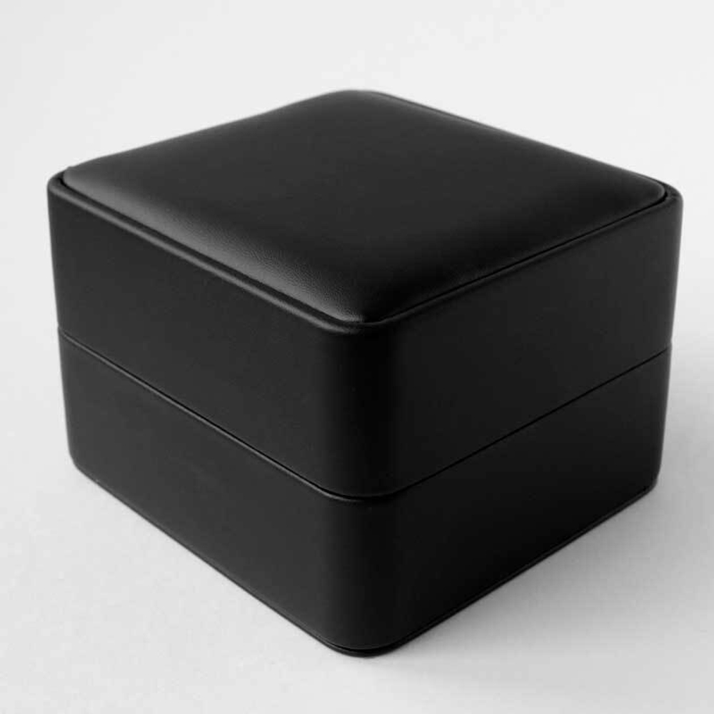 Ювелирный футляр серии «ГРАФ» под жёсткий браслет.