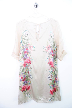 Платье атласное, маркировка М, визуально на 46 размер