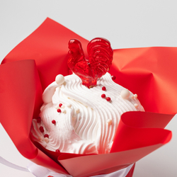 Итальянский кулич с кубиками апельсина в карамельной глазури и изюмом