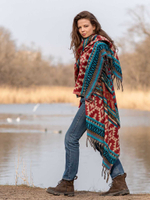 Теплый палантин с орнаментом