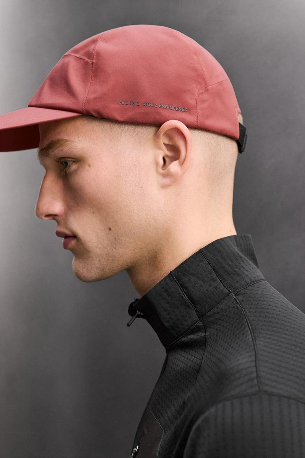 ZARA КЕПКА ИЗ ТЕХНИЧЕСКОЙ ТКАНИ SHELL, ТЕМНО-РОЗОВЫЙ