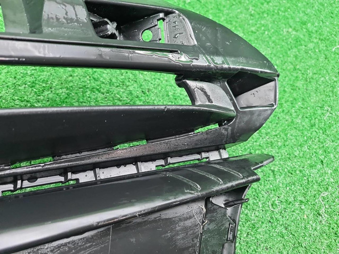 Кронштейн бампера RH Porsche 911 GT3 992 (21-нв)