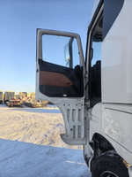 VALDAI 45 4x2 Седельный тягач FB2R13 (Дизельный, 11.8 л, 470 л.с. АТ)