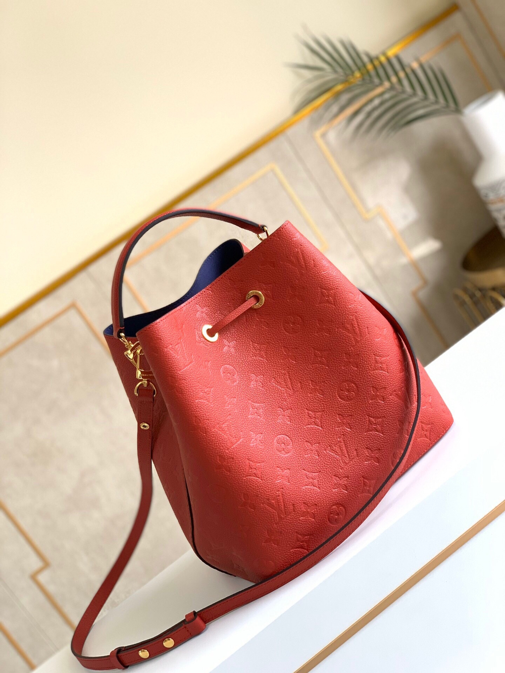 Louis Vuitton NeoNoe MM