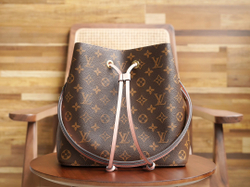 Louis Vuitton NeoNoe MM