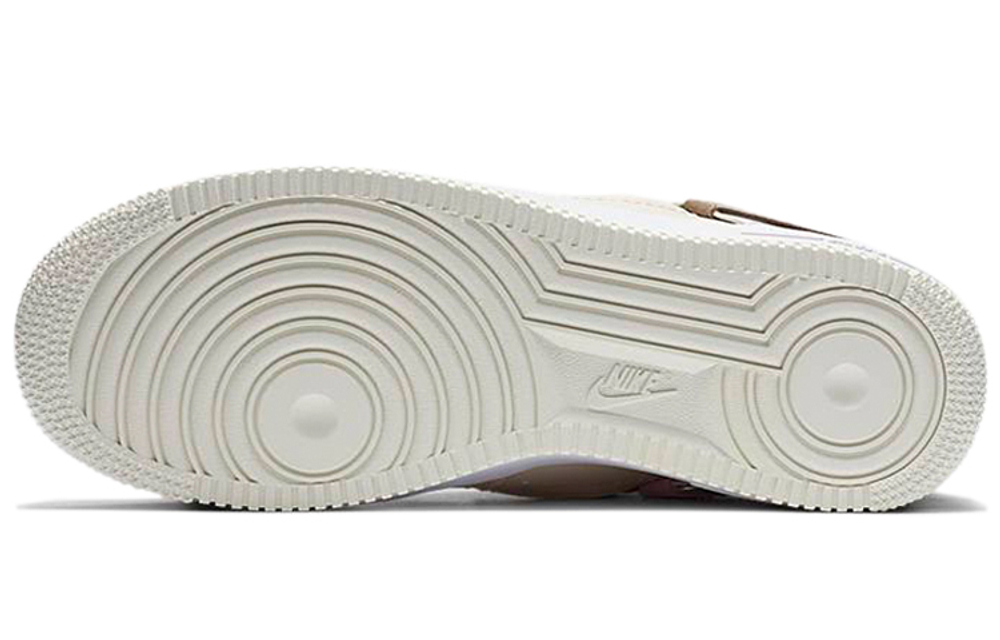 Кроссовки Nike Air Force 1 Lxx Lt (Женская размерная сетка)