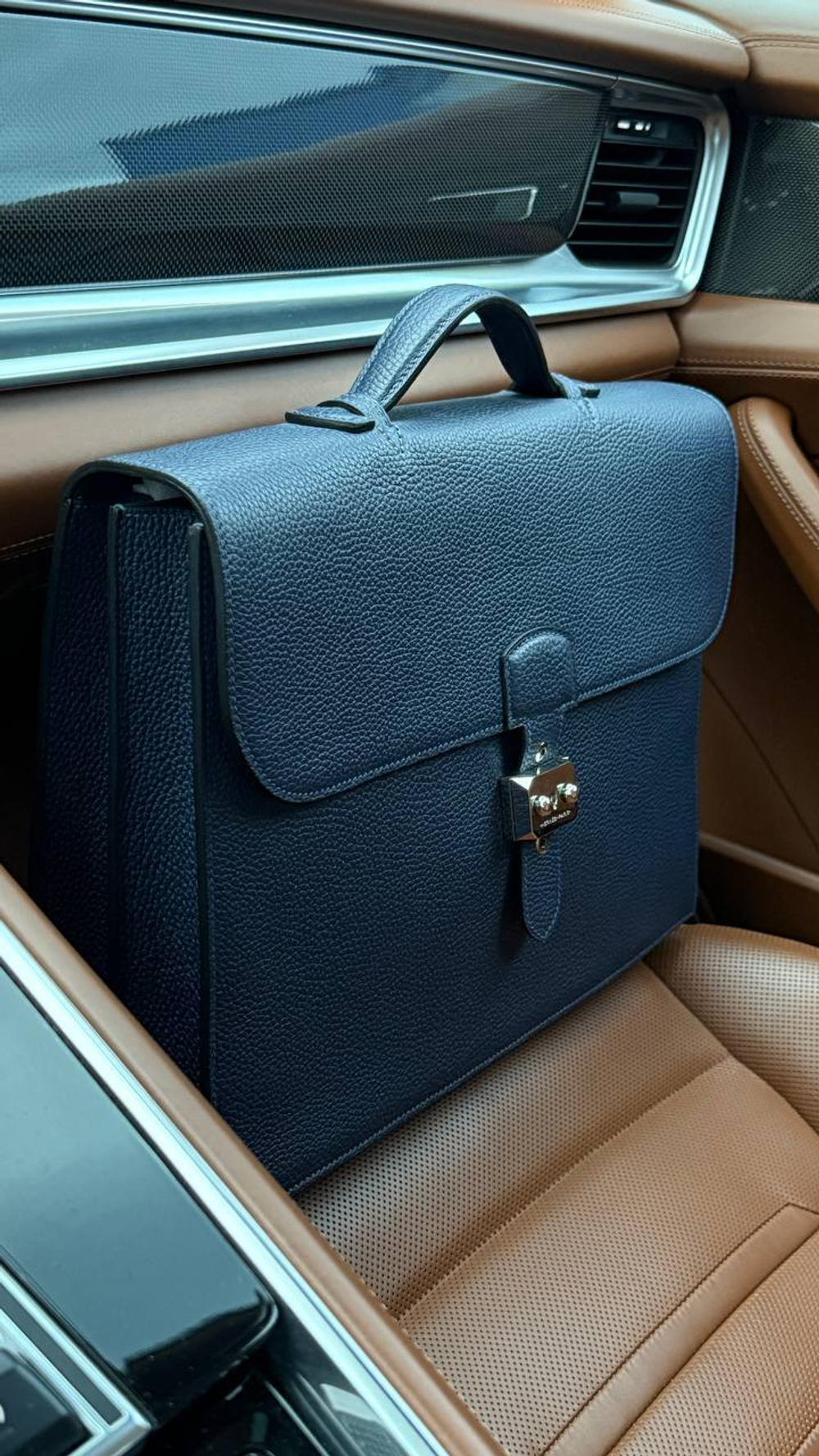 Портфель Hermes