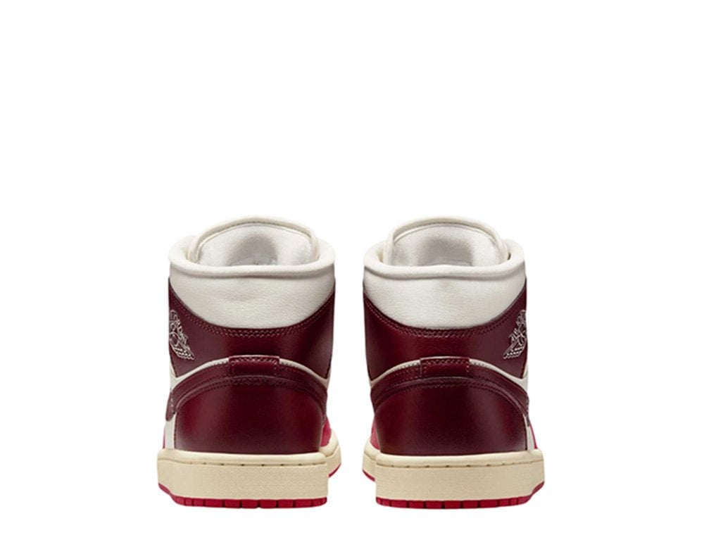 Кроссовки Air Jordan 1 Mid