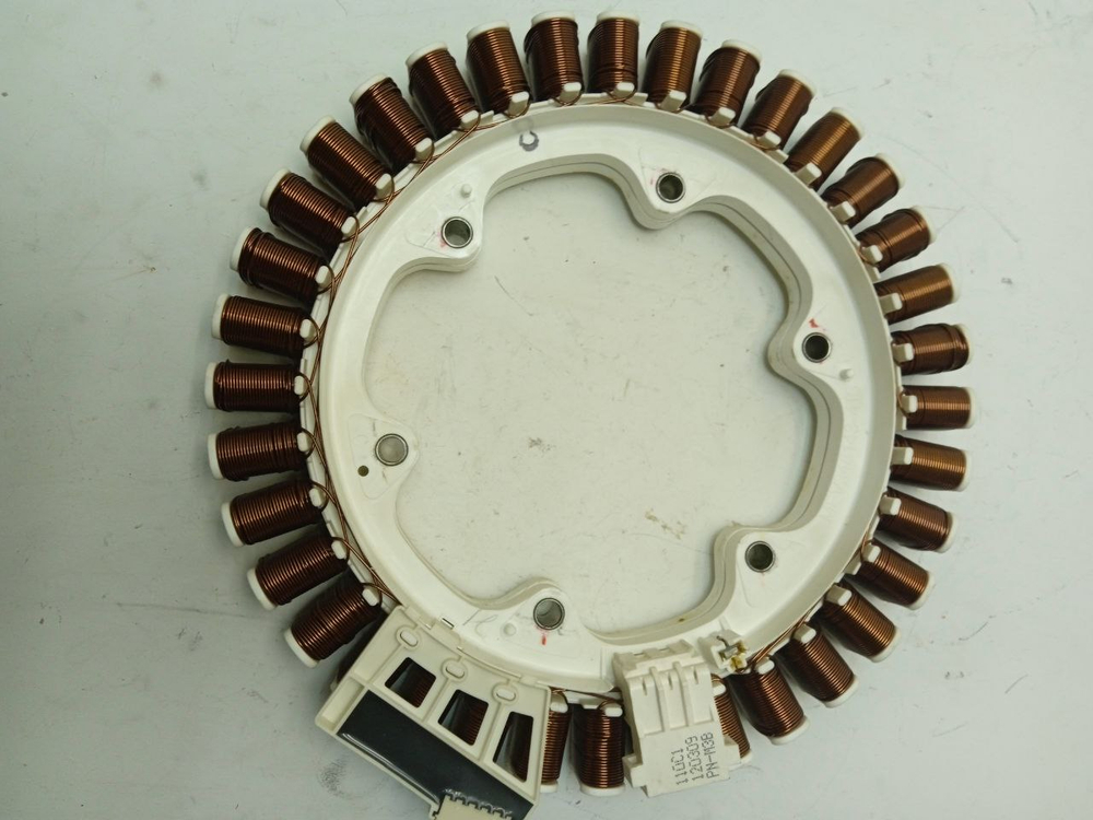 M1092QD1 кт10 Статор двигателя стиральной машины LG 4417EA1002W б/у