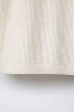 ZARA БАЗОВОЕ ТРИКОТАЖНОЕ ПОЛО, ЖЕЛТОВАТО-БЕЛЫЙ