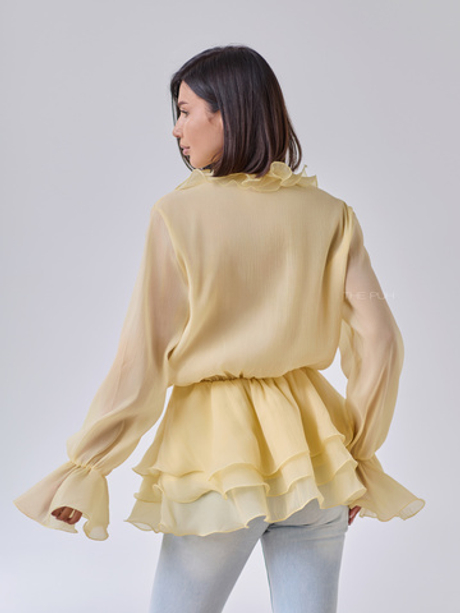 Желтое шифоновое платье-блузка с брошами