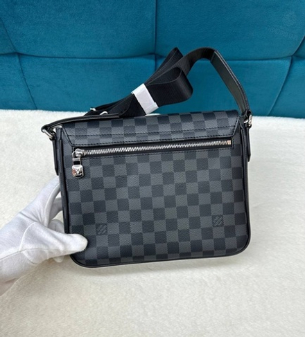 Сумка через плечо Louis Vuitton District PM