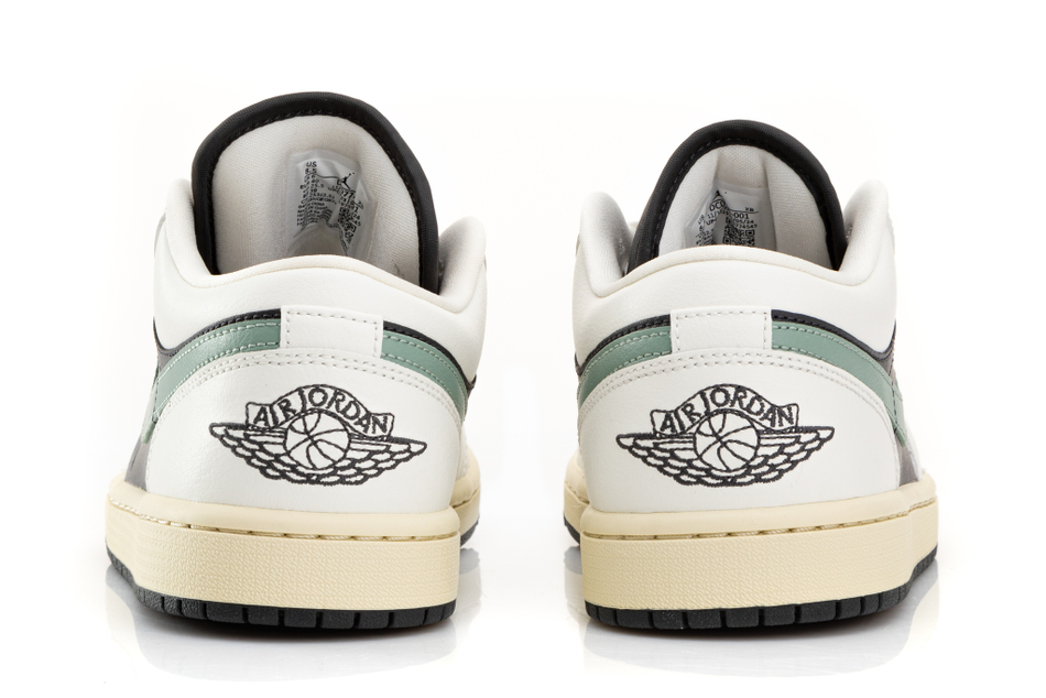 Air Jordan 1 Low "Jade Smoke"