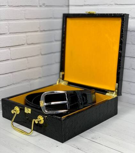 Ремень Brioni из кожи крокодила