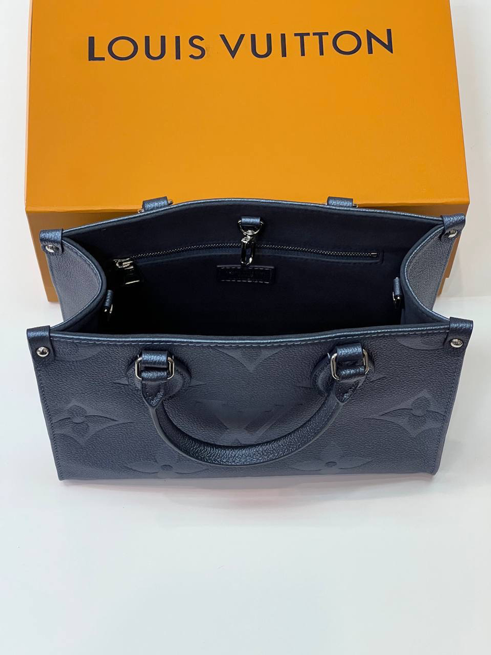 Сумка Louis Vuitton Grand Palais