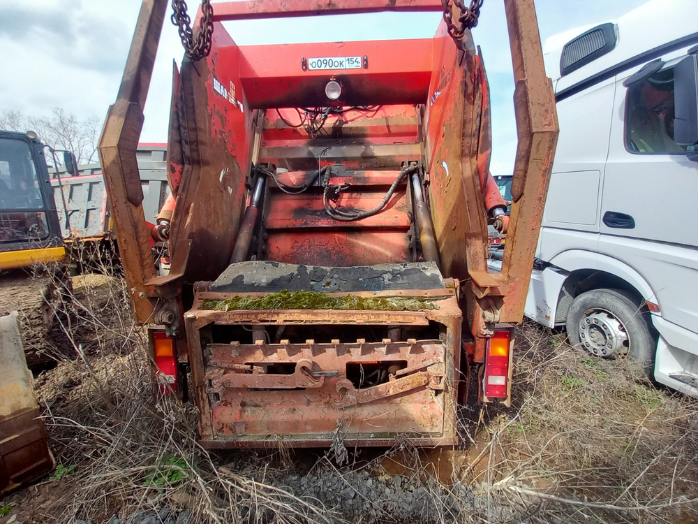Мценский завод Коммаш КО-427* на шасси МАЗ 6312 6x4 Мусоровоз КО-427-90 (Дизельный, 6,7 л, 270 л.с.,