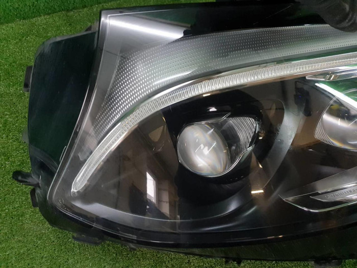 Фара левая Mercedes GLC X253 (2015-2019) LED
