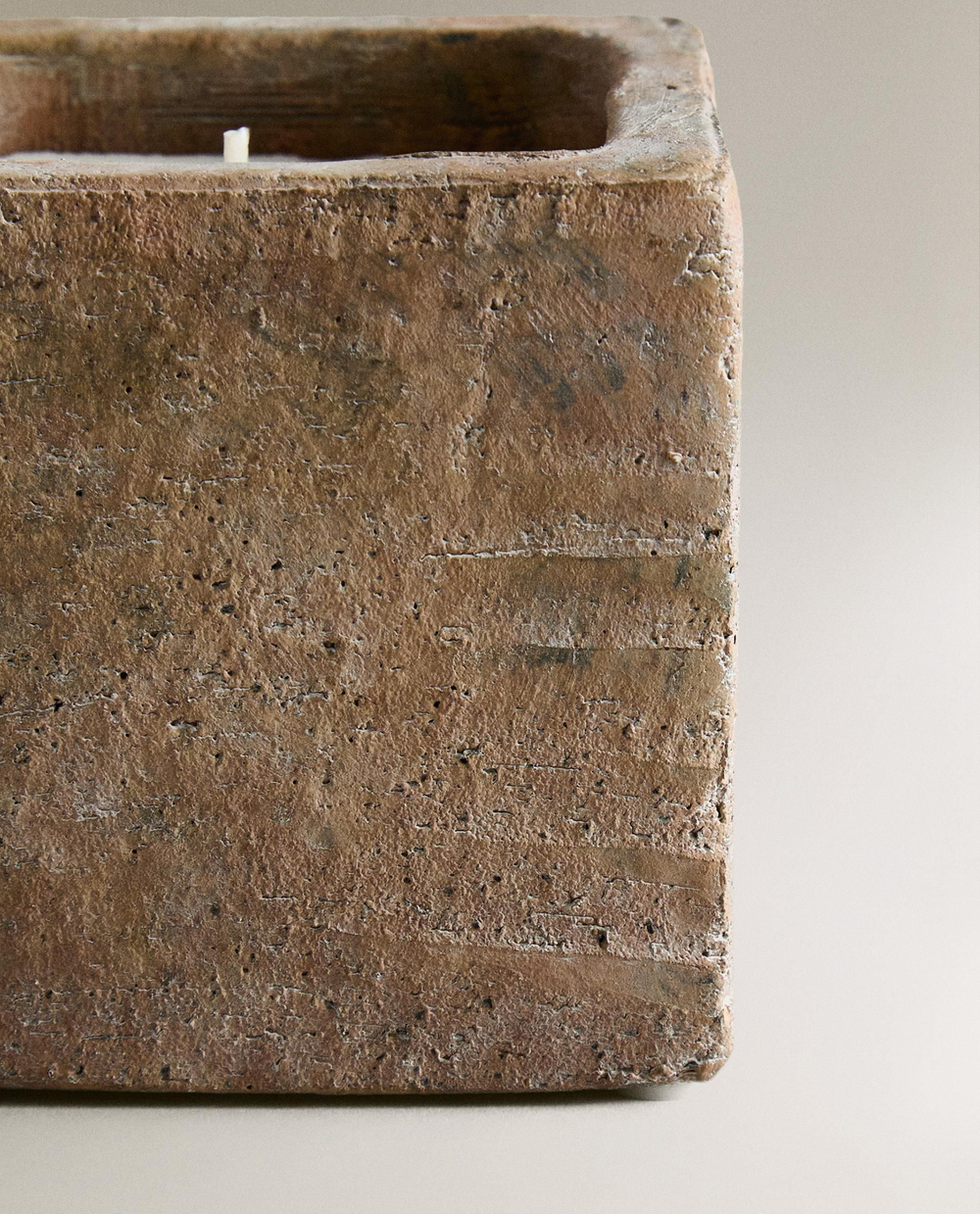 Zara Home - Ароматическая наружная свеча lemon bergamot, 400 г