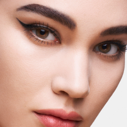 Dolce&Gabbana Flawless Everink Liner - Долговременный карандаш для глаз оттенок 01 Total Black - True Jet Black, 0 ml