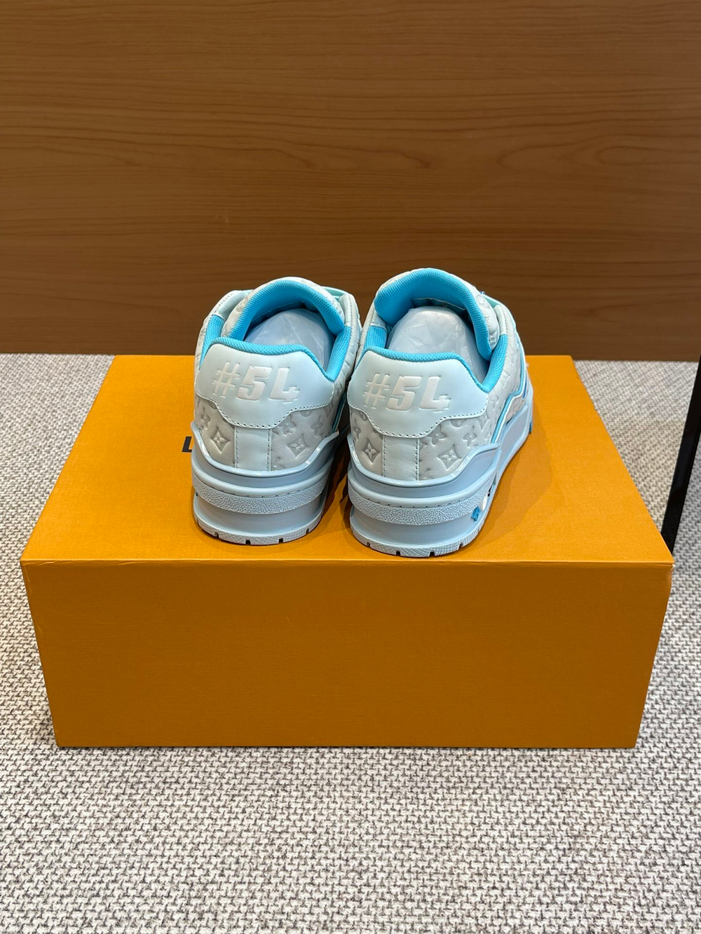 Louis Vuitton Trainer Sneaker