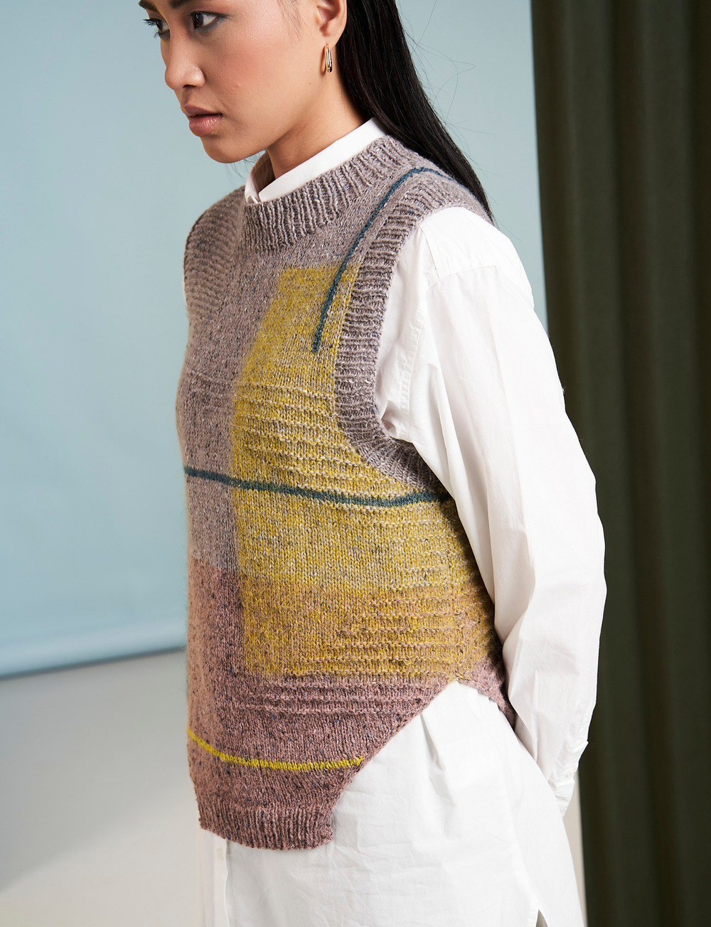 Жилет спицами "Asymmetry"