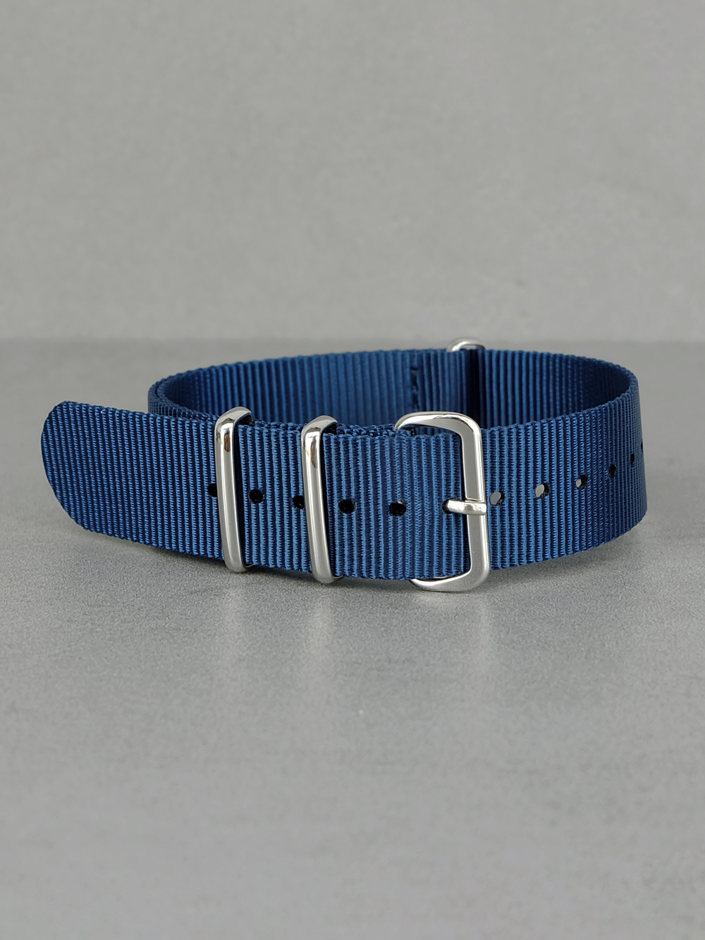 Nato Strap - нейлоновый ремешок для часов