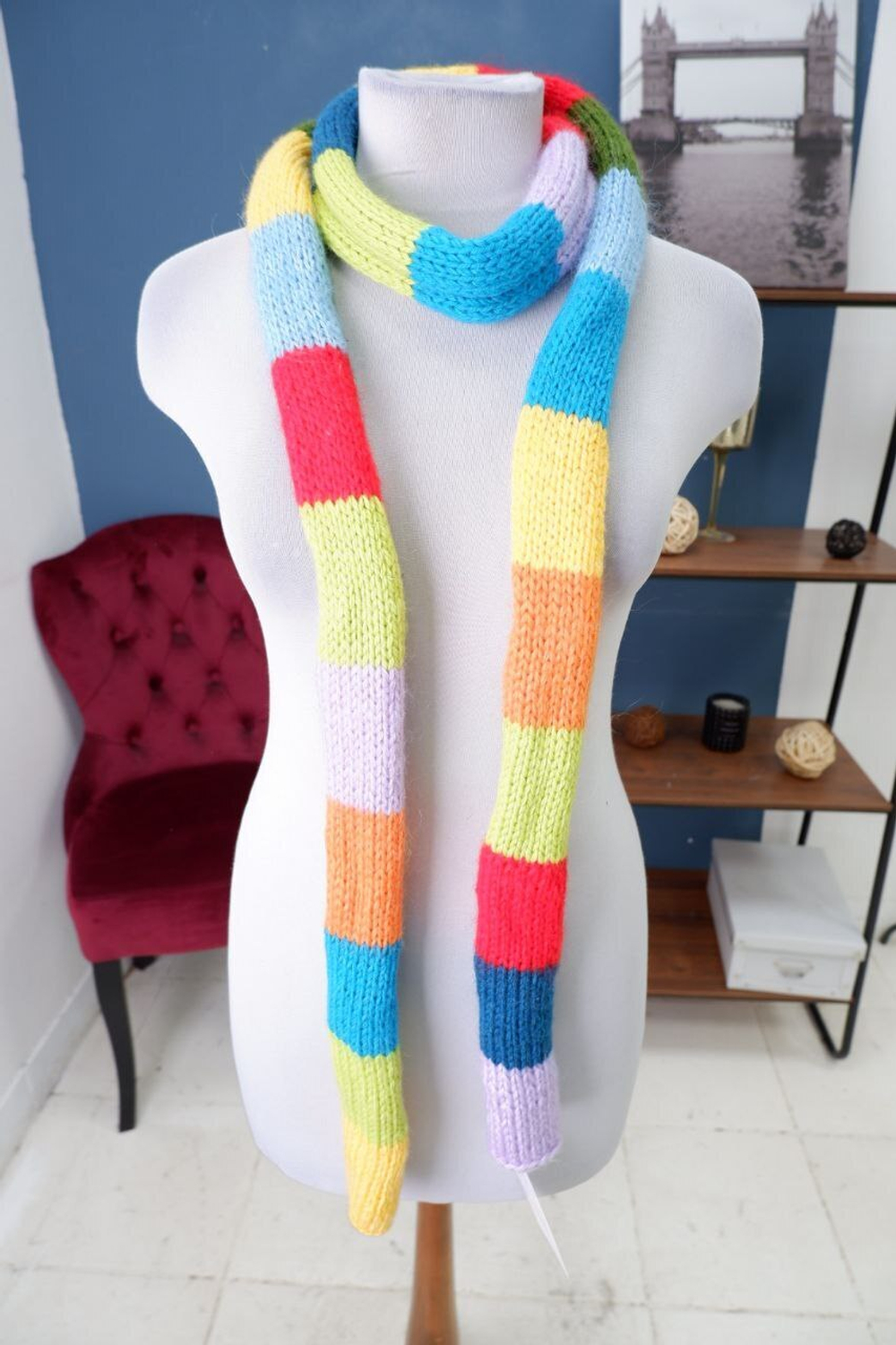 Шарф яркой расцветки