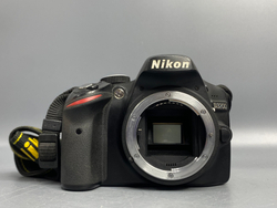 Nikon D3200 kit 18-55mm 11.000 кадров