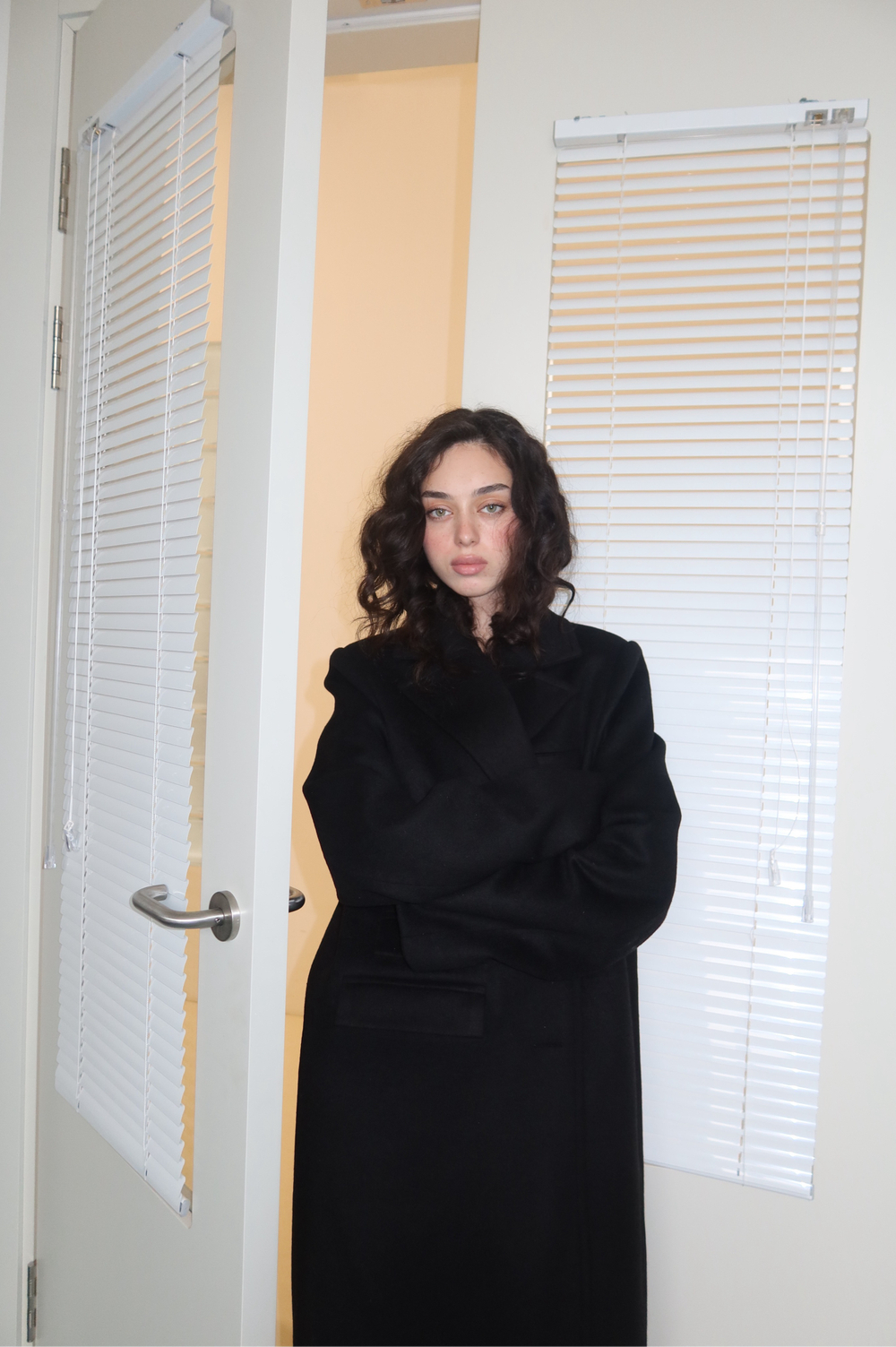 PRE-ORDER COAT BLACK ESME