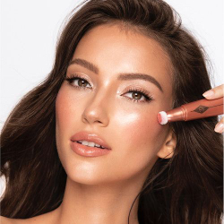 Charlotte Tilbury Beauty Highlighter Wand - Peachgasm 12 mL