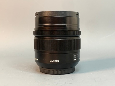 Panasonic Leica DG Summilux 12mm F1.4 ASPH