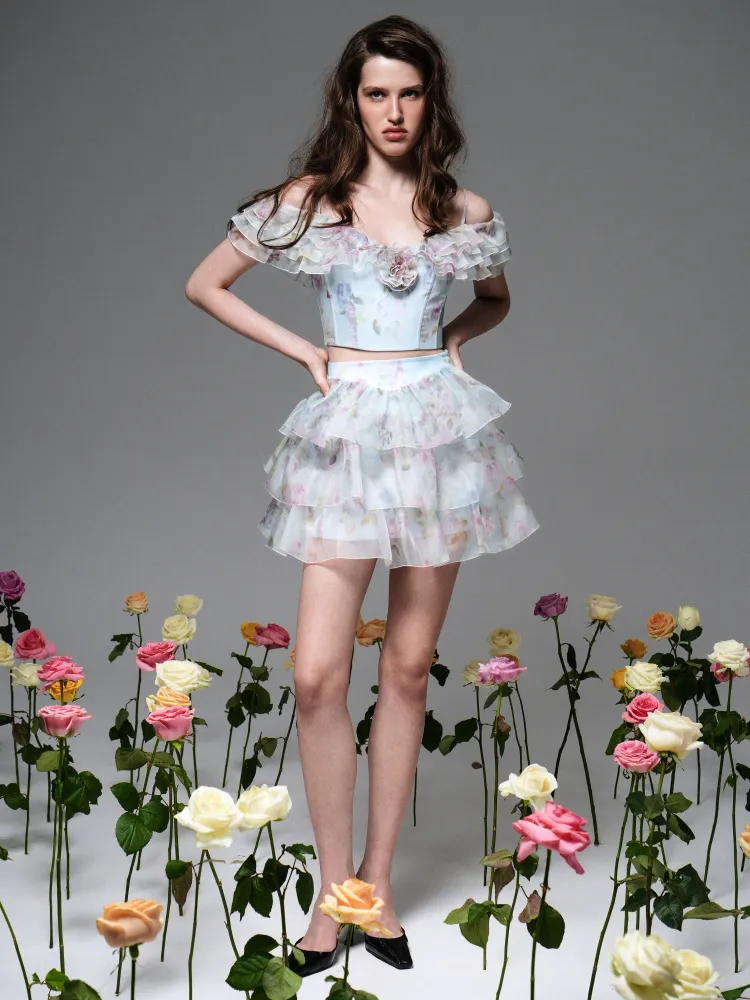 Бетти мини (Betty mini), юбка мини из голубой органзы с крупным цветочным принтом