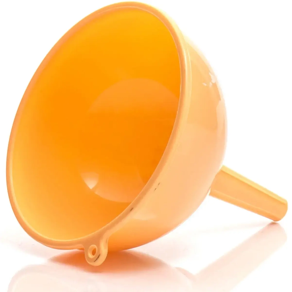 Воронка пластиковая d-12см