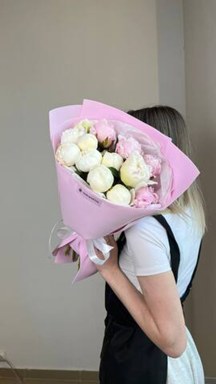 Букет пионов