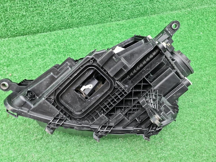 Фара правая Mercedes GLS x167 19-24 Multibeam LED