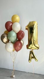 Воздушные шары на 1 сентября связка с колокольчиком и цифрой «1» №1/98