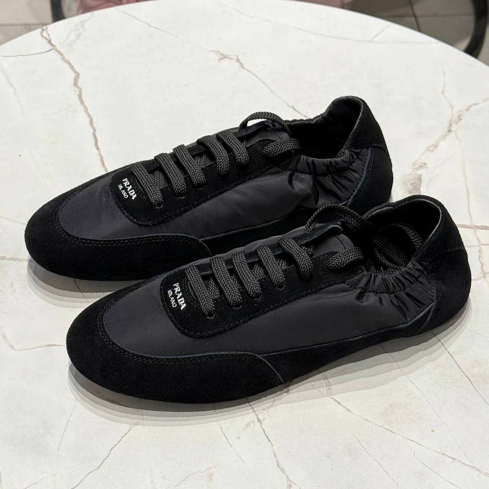 Кроссовки Prada