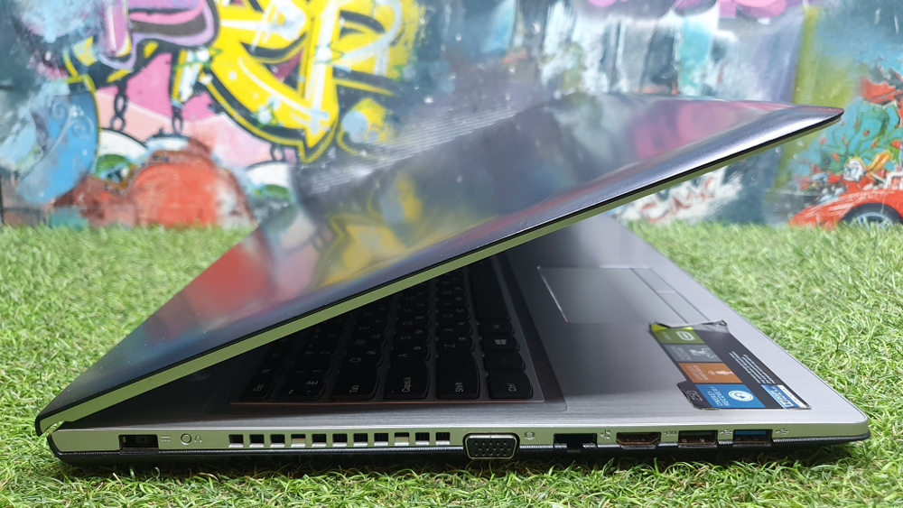 Ноутбук Lenovo i5/6Gb/GT 820M 2Gb/FHD