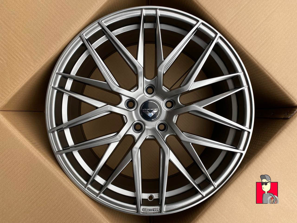Комплект дисков Vorsteiner VFF-107 18x8 et40 5x114.3
