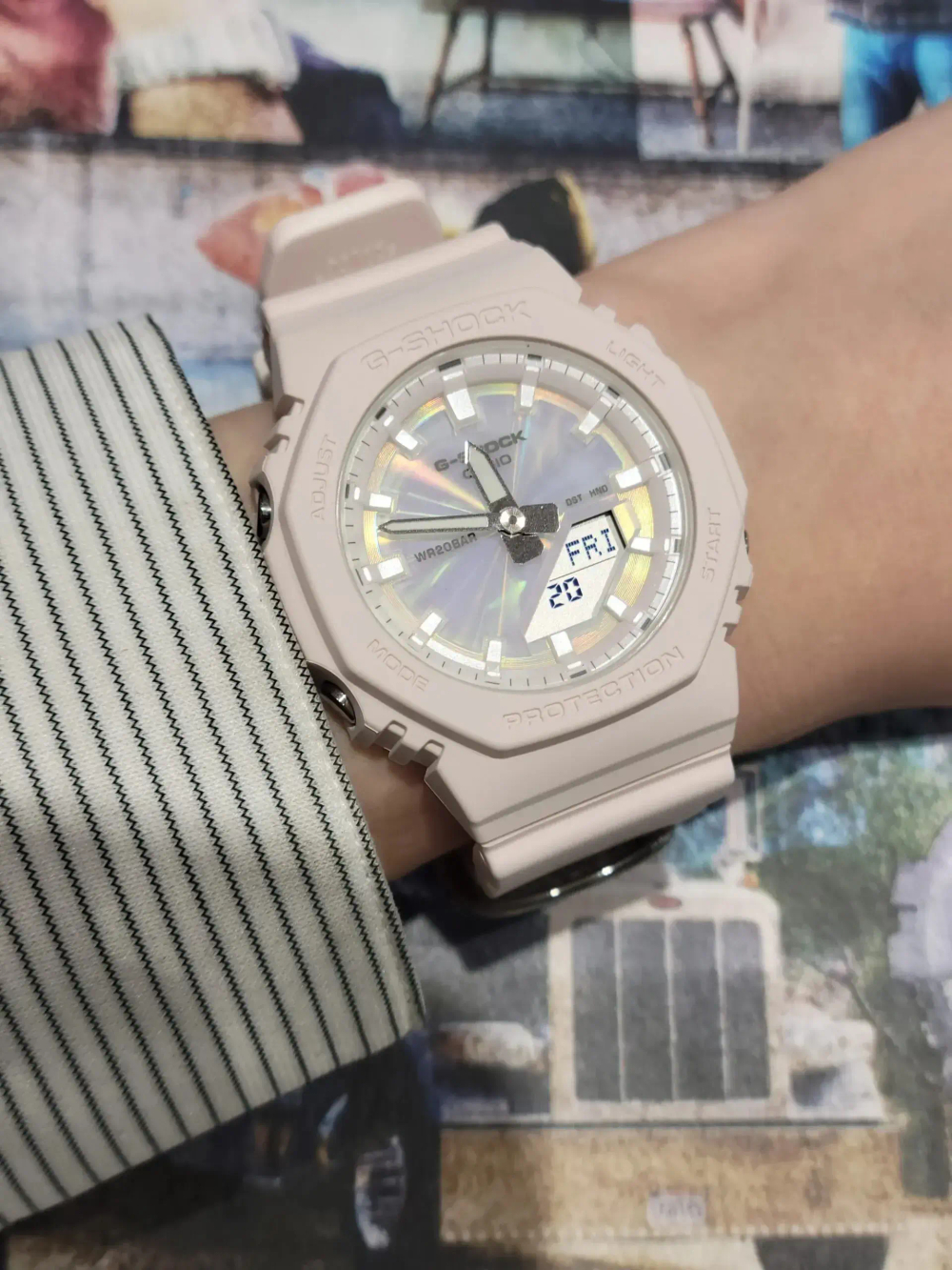 Женские наручные часы Casio GMA-P2100PC-4A