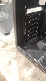 УЦЕНКА_Корпус TESLA 3241U3BF, Без БП, ATX, чёрный, 1xFAN, 2xUSB2, 1xUSB3 (RMA_TSL-3241U3-BF) {новый; замятие на заднем левом нижнем углу}