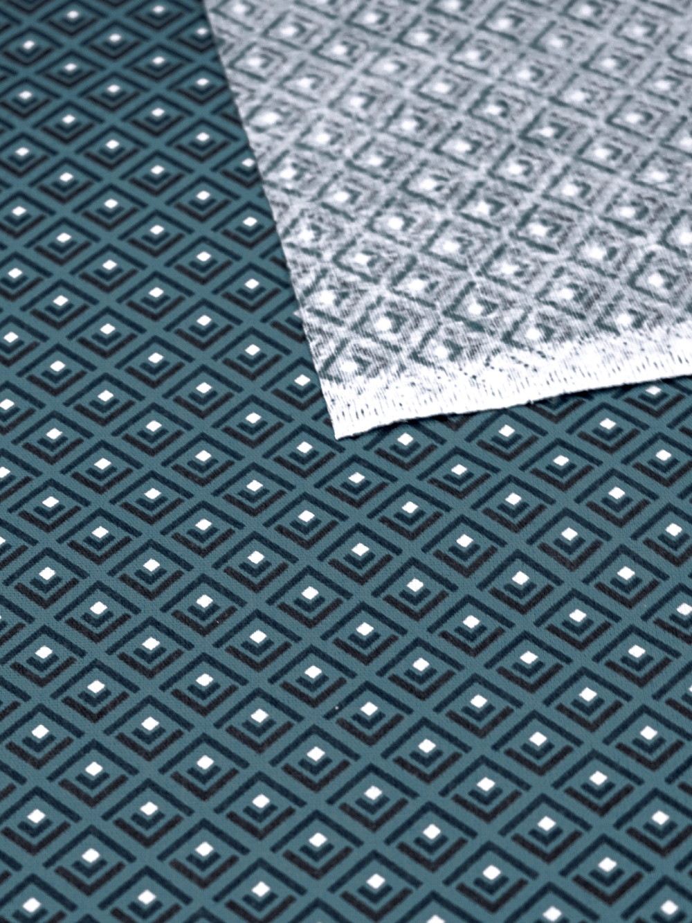 Ткань бязь плательная, рис. "Уголки", ширина 150 см, арт. 802