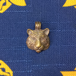 Подвеска. Тигр